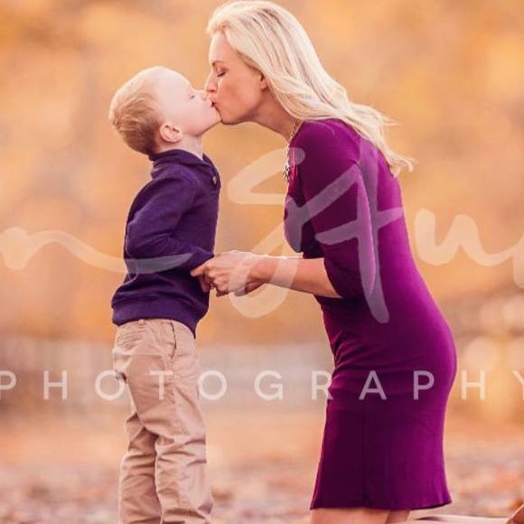 Meet your Posher, Elizabeth - Picture 1 of 1